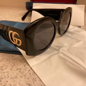 Gucci Black Sunglasses